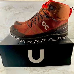 New Size 11 ON Cloud Cloudrock Hiking Boots
